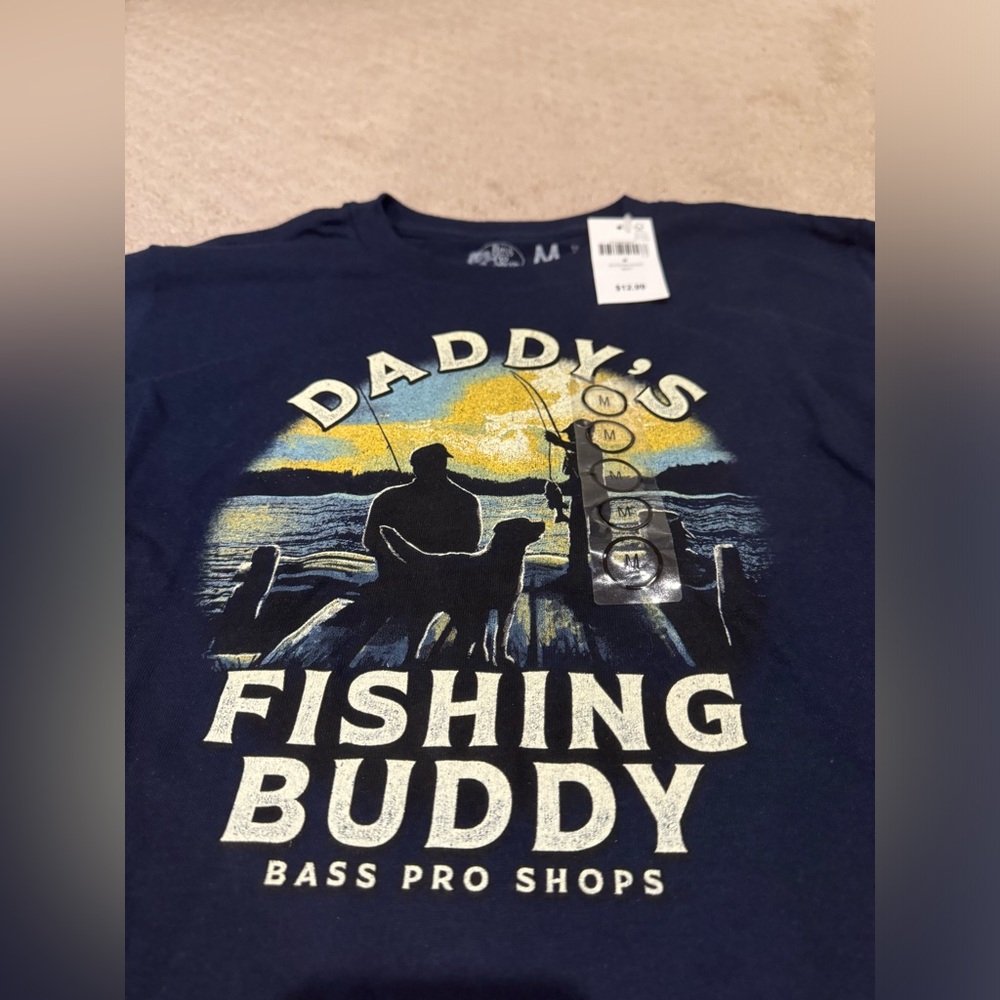 Bass Pro Shops Boys’ “Fishing Buddy” T-shirt, size Medium - Picture 2 of 4